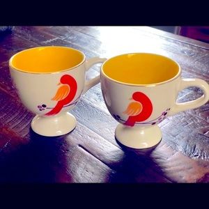 Anthropologie Pedestal Red Bird Mug Set